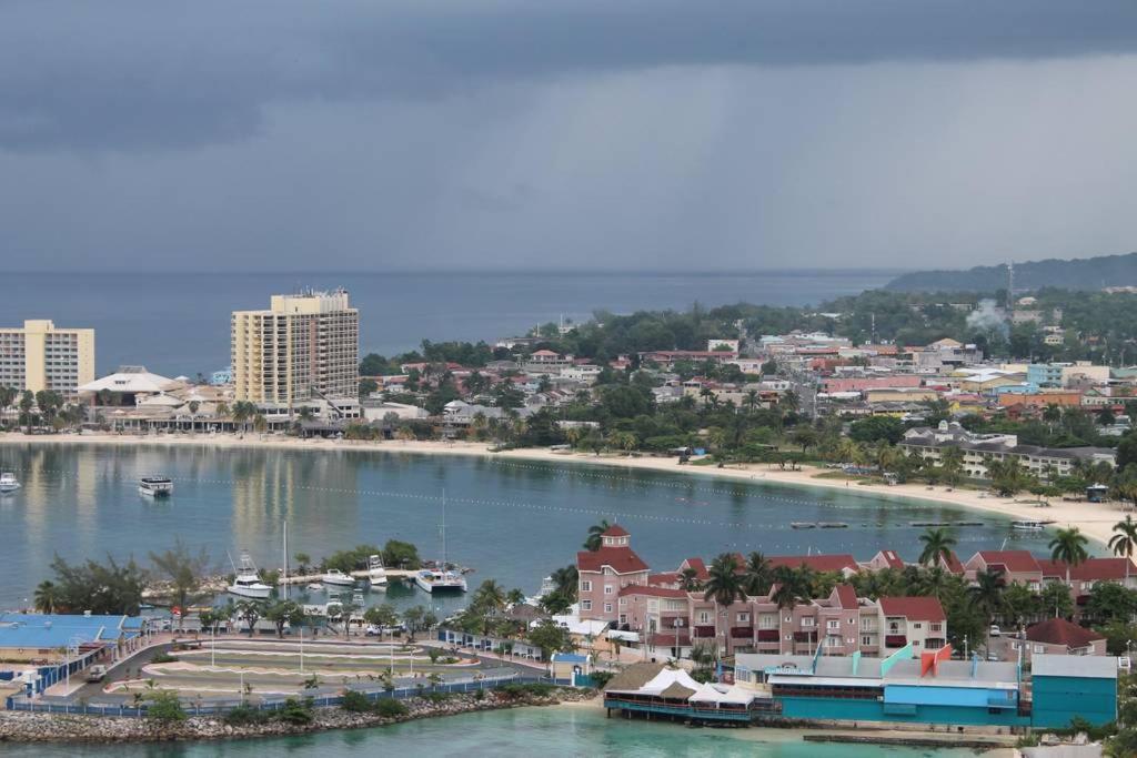 The View At Mystic Ridge Penthouse 78A Leilighet Ocho Rios Rom bilde